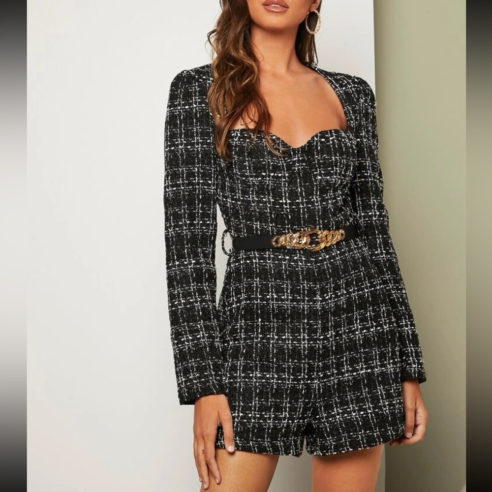 🔥🌸Buy 3 items for $35🌸 Sweetheart neck plaid tweed romper without belt